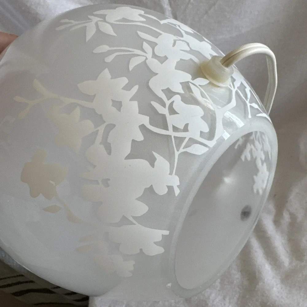 IKEA Knubbic Table Lamp White Frosted Glass Cherry Blossom Design 9